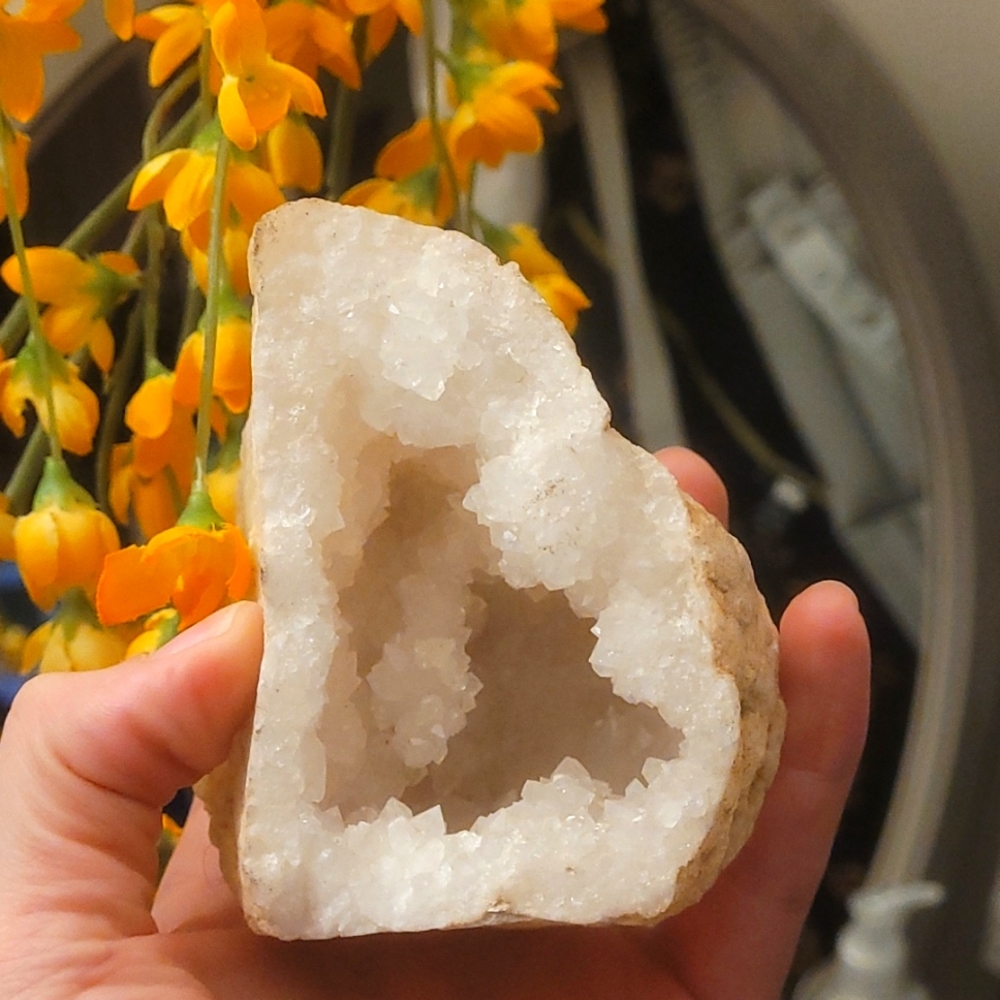 quartz geode ~ - Picture 2 of 3